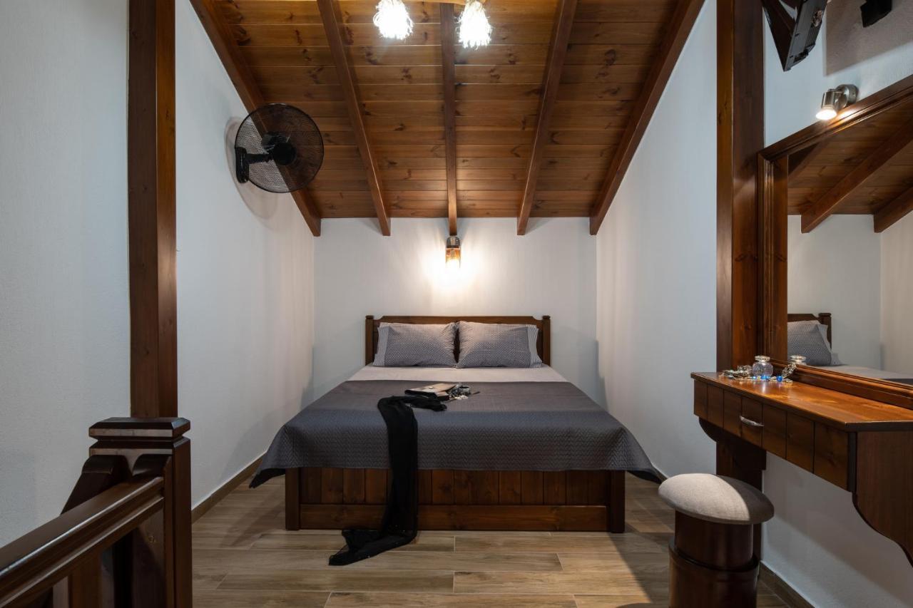 Bosporus Apartments Sarti Dış mekan fotoğraf